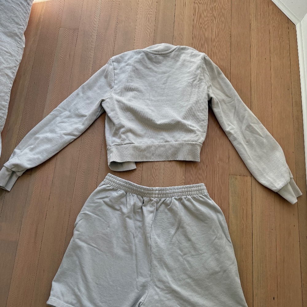 Skims set